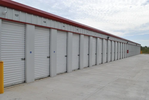 U-Store-It – Princeville storage facility exterior view