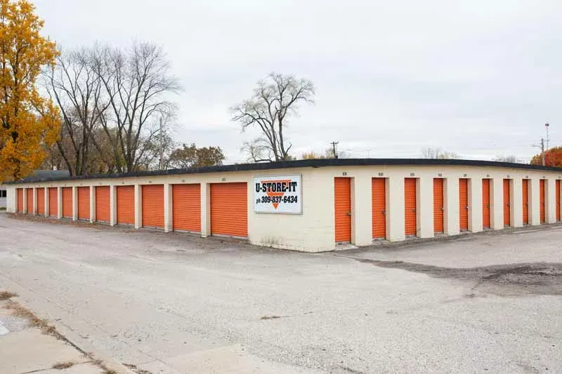 Storage units in Macomb, IL.